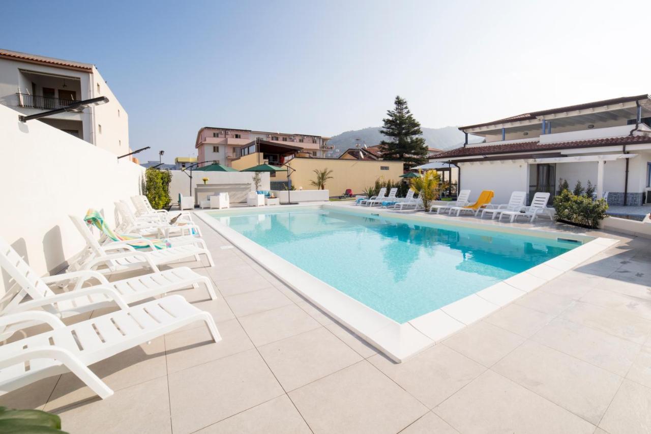 Villa Concettina กาโปดอร์ลันโด ภายนอก รูปภาพ